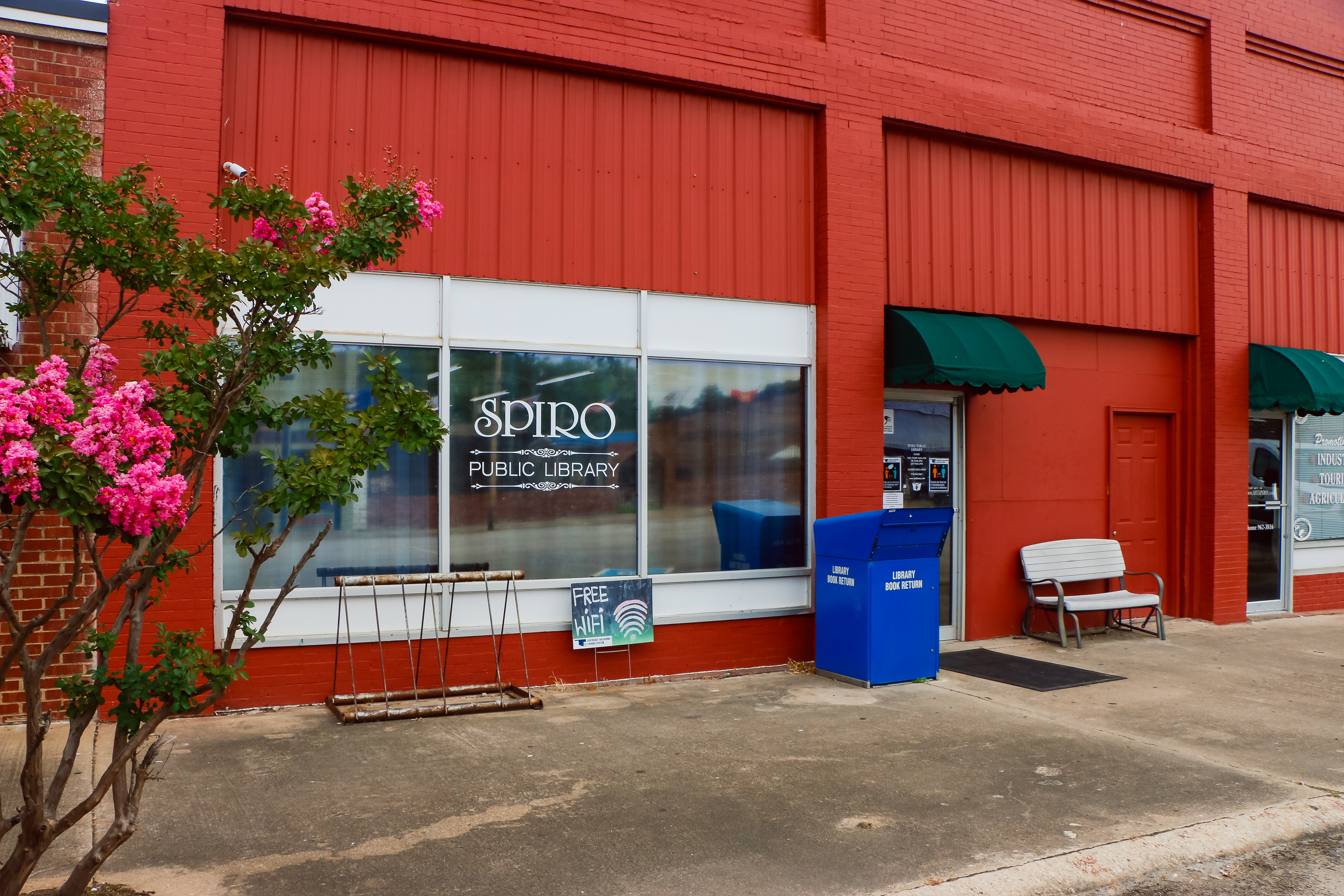 Store front library